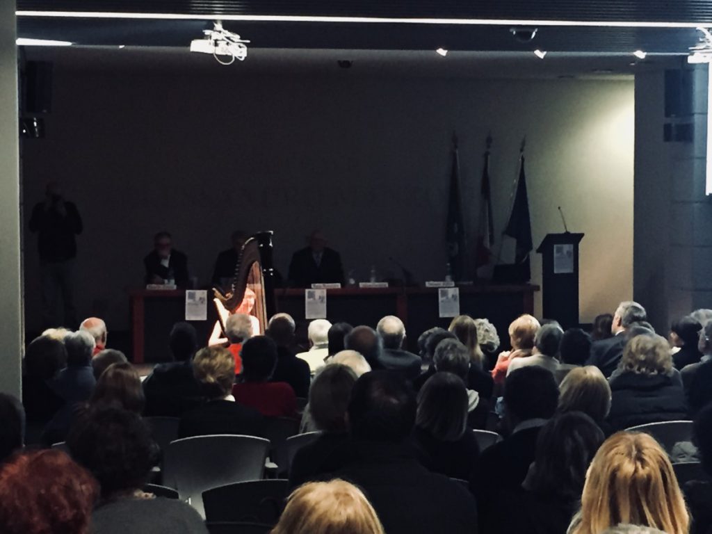 008-Elena-Guarneri-arpa-arpista-conferenza-serata 008-Elena-Guarneri-arpa-arpista-conferenza-serata