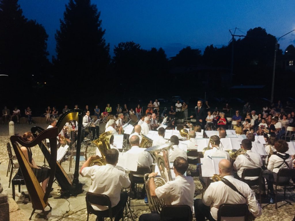 021-Elena-Guarneri-arpa-arpista-banda-concerto 021-Elena-Guarneri-arpa-arpista-banda-concerto